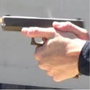A empunhadura deve ser ensinada em um curso de tiro, ministrado por instrutor de tiro em um clube de tiro no rio de janeiro