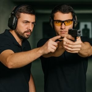 Aula de tiro com instrutor credenciado no Rio de Janeiro.